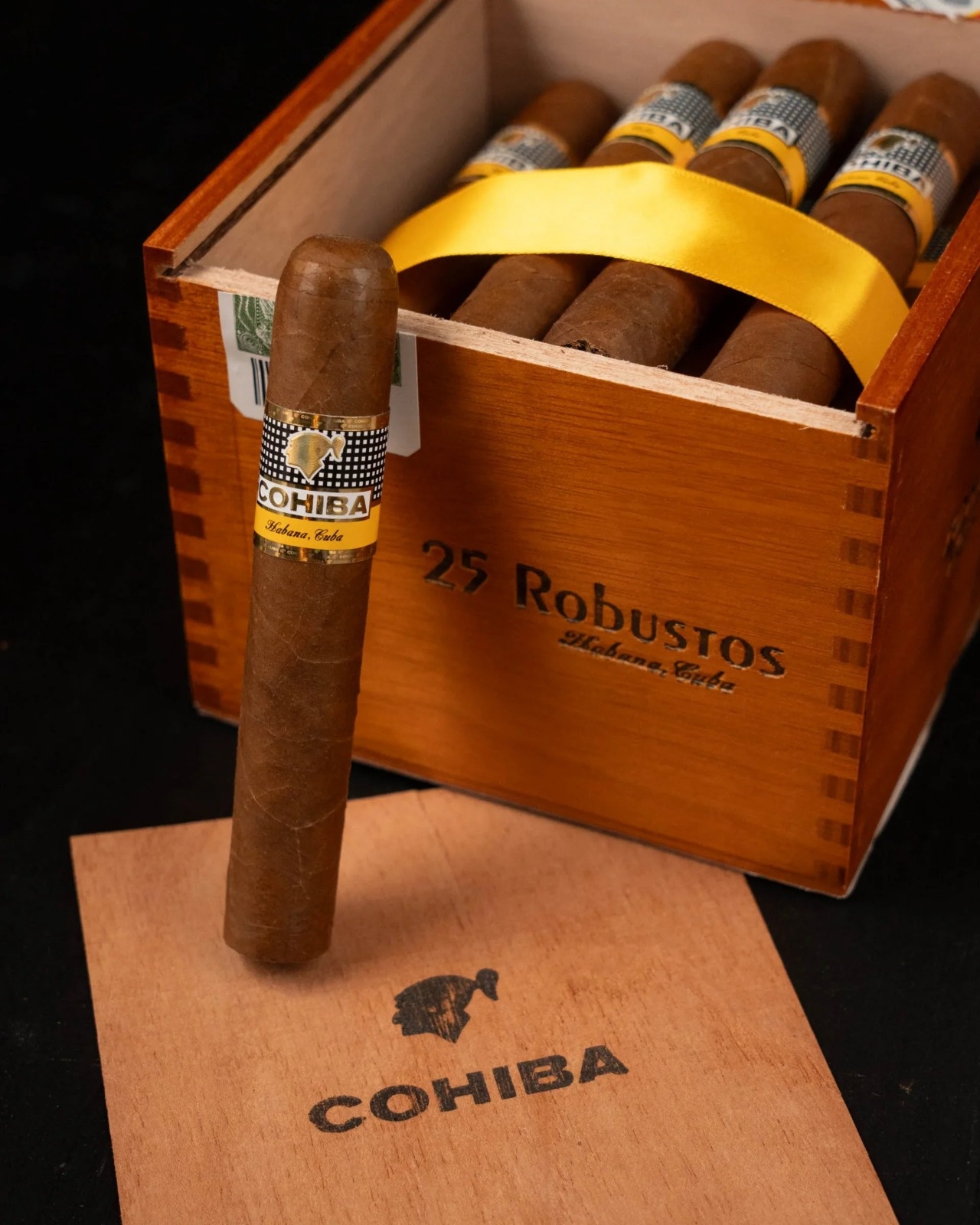 Cohiba Robustos – 25’li Kutu